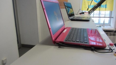 Sony VAIO PCG-61211M - це сучасний ноутбук, створений для тих, хто цінує чудовий. . фото 4