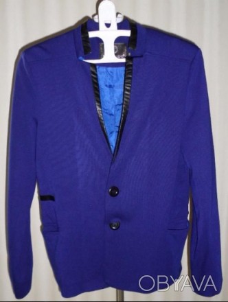 Мужской молодежный пиджак со вставками из кожзама.
Цвет ― темно синий;
Материа. . фото 1