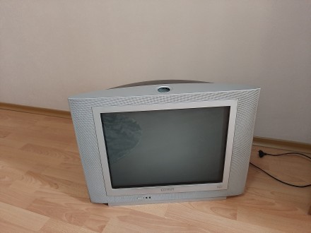 Продам цветной телевизор Philips.
Модель 21PT5207.
В хорошем состоянии, рабочи. . фото 4