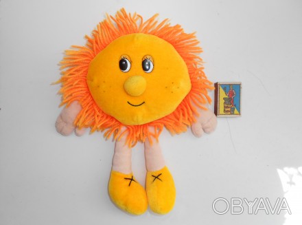 Мягкая игрушка солнышко 
Высота 26 см. 
Кнопка внутри не работает.. . фото 1