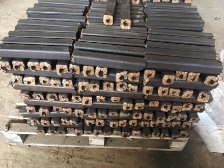 Продам топливные древесно-тырсовые брикеты Пини Кей в большом количестве оптом и. . фото 2