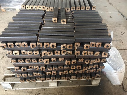 Продам топливные древесно-тырсовые брикеты Пини Кей в большом количестве оптом и. . фото 6