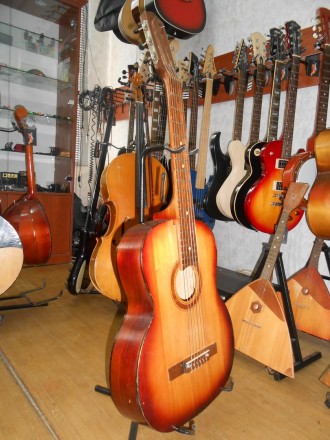 Гитара черниговской музыкальной фабрики в Отличном состоянии. Если Вы желаете пр. . фото 3