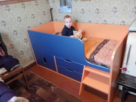 Сделаю детскую, подрастковую кровать
Материал ДСП и МДФ
Спальное место 700х160. . фото 5