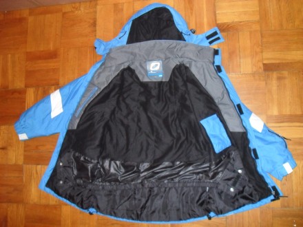 Куртка TCM с капюшоном из мембранной ткани в хорошем состоянии , размер 50 ( M-L. . фото 4