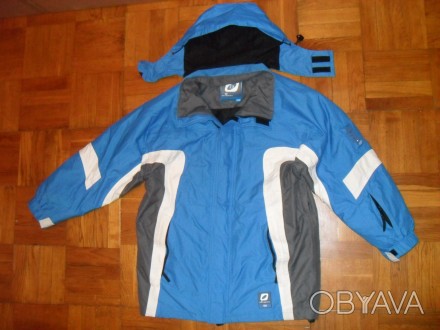 Куртка TCM с капюшоном из мембранной ткани в хорошем состоянии , размер 50 ( M-L. . фото 1