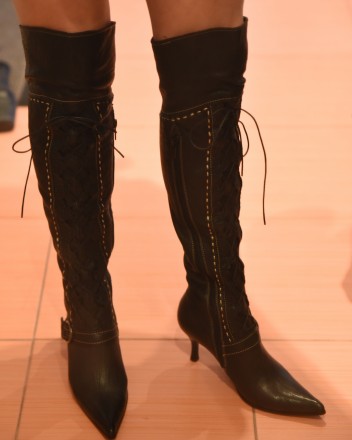 НОВЫЕ, кожаные женские ботфорты  Gotti 37 р (на стопу 24 см), очень качественная. . фото 3