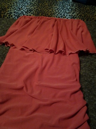 Платье с воланом.Цвет коралл.размер 42-46. . фото 3