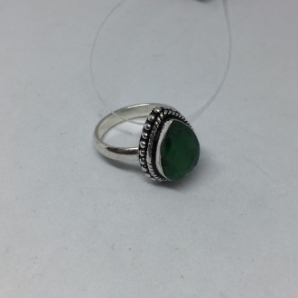 Элегантное кольцо с камнем изумруд в серебре. Размер 18,0
Индийское кольцо с при. . фото 4
