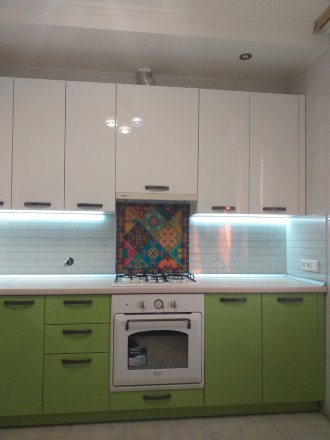 Модульные кухни с крашеными и шпонироваными фасадами МДФ.
Свое производство и м. . фото 7