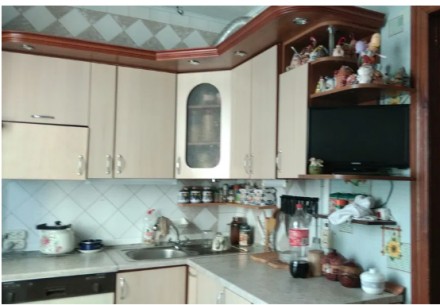 Продается трёхкомнатная квартира в центре Борисполя по ул.Шевченка дом 6.
Окна . Борисполь. фото 5