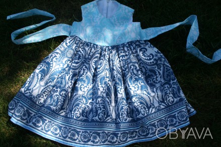 Платье изготовлено из тончайшего поплина в восточном стиле в сине-голубых тонах,. . фото 1