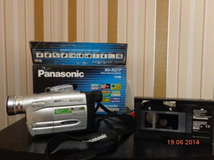 Продам видеокамеру "Panasonik NV-RZ 17" в отличном состоянии. (не цифровая).Наст. . фото 2