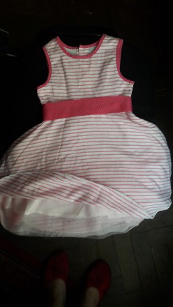 Платтячко біле в рожеву полоску, до 3 рочків, з пояском,в ідеальному стані!. . фото 2