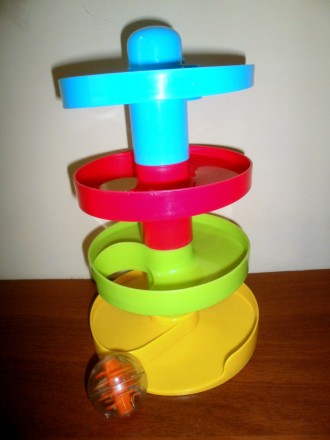 Розвиваюча іграшка "Гірка-спіраль", Помістіть кульку на верхню чашу і спостеріга. . фото 4
