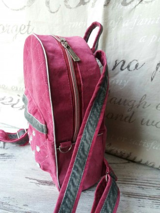 Велюровый бархатный стёганый рюкзак , Hand Made, имеет накладной карман расшитый. . фото 4