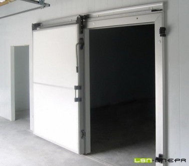 Компания «ЛСН- ДНЕПР» предлагает собственного производства двери для холодильных. . фото 2