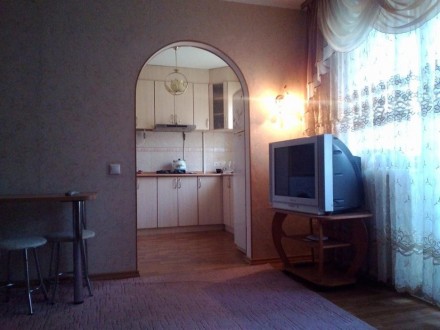 К Вашим услугам уютная, светлая 2-комнатная квартира в самом центре Чернигова во. . фото 2