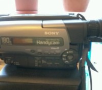 Продам видеокамеру Sony Video 8 Handycam CCD TR502E в рабочем состоянии Video-8,. . фото 2