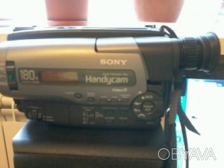 Продам видеокамеру Sony Video 8 Handycam CCD TR502E в рабочем состоянии Video-8,. . фото 1
