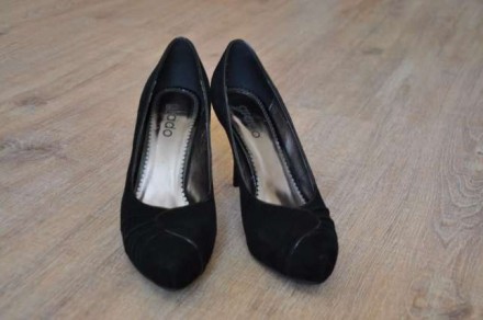 Новые туфли черного цвета. Каблук - 9 см.
натуральные замшевые. С коробкой.
Фи. . фото 3