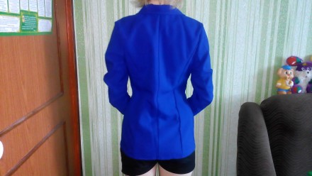 Продам пиджак женский новый,цвет электрик.Пиджак ни разу не одевался.. . фото 4