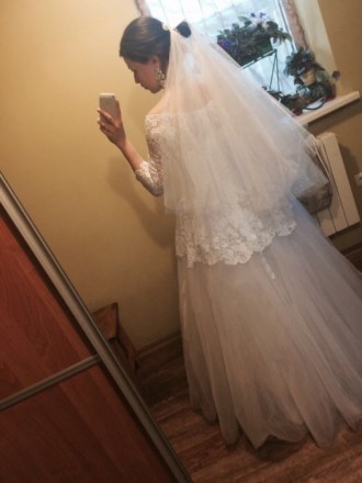 Свадебное платье белого цвета. Юбка из фатина,под ним подкладка,вверх корсет,и н. . фото 5