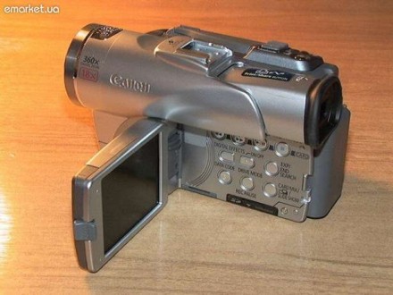 Продаю Цифровую видеокамеру Canon MVX250i(формат Mini DV).

В комплекте пульт . . фото 8