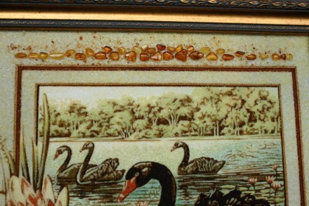 Висококласна ручна робота картини з лебедями, виконана із бурштину (янтарю), від. . фото 5