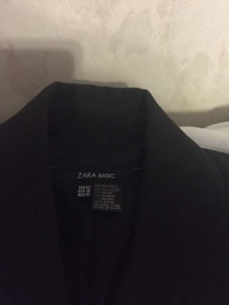 Пиджак Zara/  Застегивается на одну пуговицу. В идеальном состоянии. . фото 3