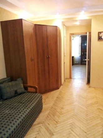  
Продается 2-х комнатная квартира в центре города, в Печерском р-н по ул. Джона. . фото 5