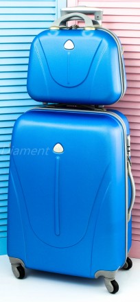 Набор состоит из 2 предметов: чемодан и кейс.

Изготовлены из легкого, ударопр. . фото 7