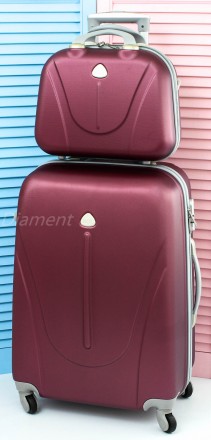 Набор состоит из 2 предметов: чемодан и кейс.

Изготовлены из легкого, ударопр. . фото 4