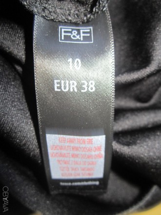 Красивое нарядное платье в узорах, F&F, р.38, Турция. Цвет - черный. Платье на п. . фото 4