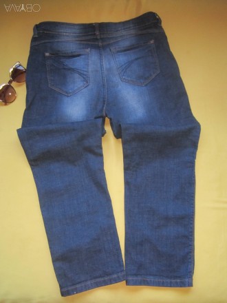Укороченные   темно-синие  джинсы  C&A, отличное  состояние. Цвет - темно-синий . . фото 5
