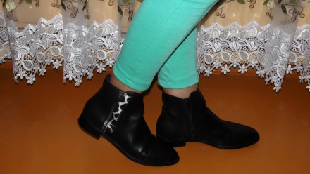 Ботинки Stilemoda, италия
цвет черный
 натуральная кожа + замшевый термоутепли. . фото 3