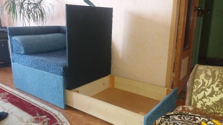Продам детский диван-кубик Б/У для спальни. В разложенном виде длина-2м, ширина . . фото 4
