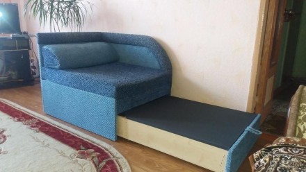 Продам детский диван-кубик Б/У для спальни. В разложенном виде длина-2м, ширина . . фото 3