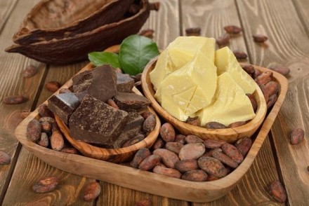 Натуральное какао масло имеет насыщенный аромат темного шоколада и сохраняет в с. . фото 3