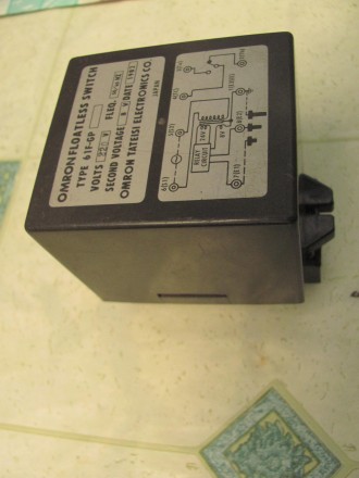 Выключатель для контроля уровня воды  OMRON тип 61F-GP. Питание 220 V AC. Произв. . фото 3