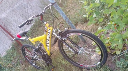 Продам новый велосипед оборудование SIMANO переключатели моноблоки каретка на пр. . фото 3