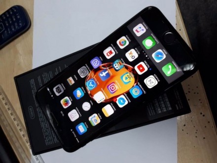Продам свой любимый телефон Apple Iphone 7+ 128 Gb цвета чёрный глянец. Телефон . . фото 5