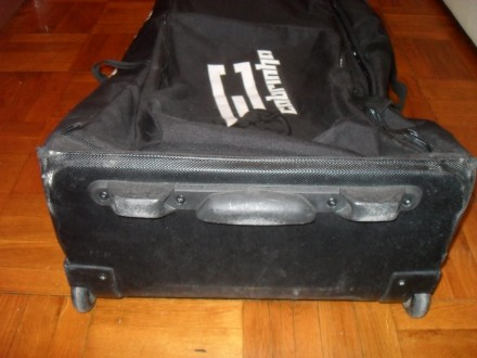 В отличном состоянии , прочная и вместительная сумка для перевозки снаряги  (  в. . фото 7