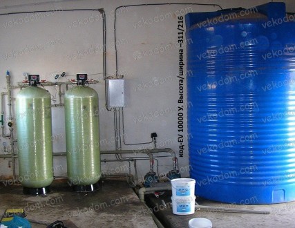Емкость 10 000 литров вертикальная удобна для использования в закрытом помещении. . фото 3