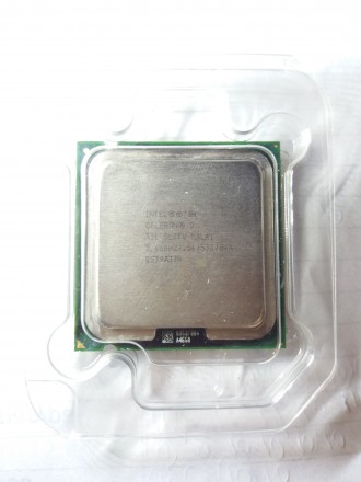 Продам процессор Intel Celeron D 2,66 GHz/256/533/04A. Б/у. В отличном состоянии. . фото 3