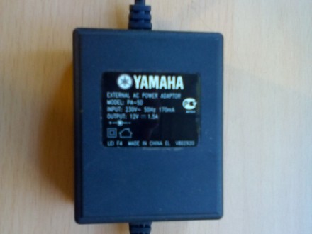Продам синтезатор Yamaha NP-11, покупали для ребенка, как замена фортепиано, сос. . фото 7