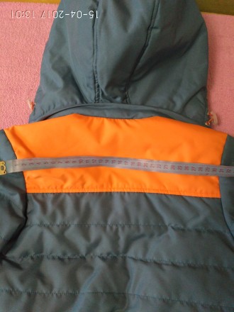 Куртка демисезонная Бемби. Серая с оранжевыми вставками(на рукаве маленькое пятн. . фото 5