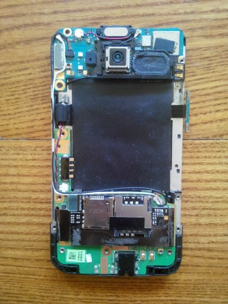 HTC Inspire 4G (Desire HD). На запчасти или под ремонт

Состояние и комплектно. . фото 3