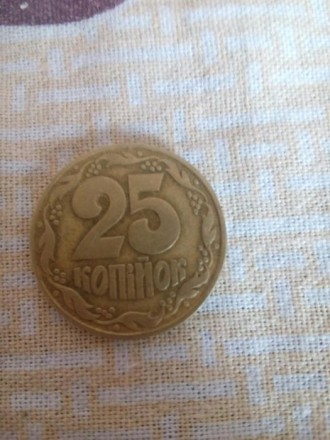 Продам монету 25 копеек 1992 года.. . фото 3