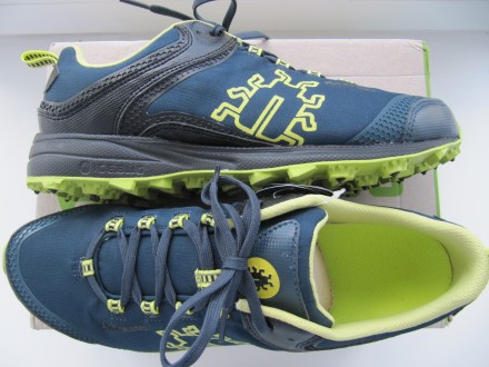 Нові в коробці, розмір 44, 28 см

Модель зимових бігових кросівок для бігу Aur. . фото 4
